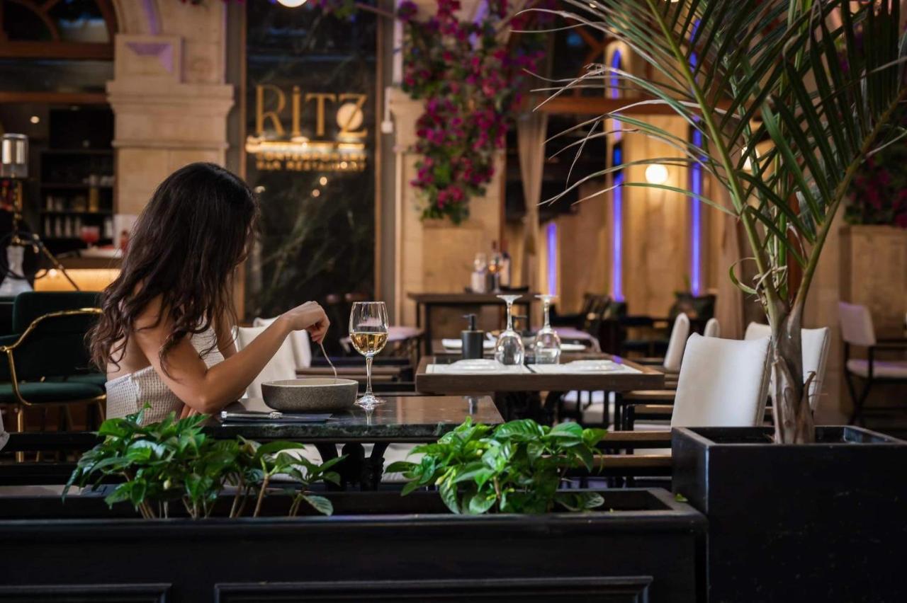 Jacuzzi Suite Piazza Dei Leoni 伊拉克利翁 外观 照片